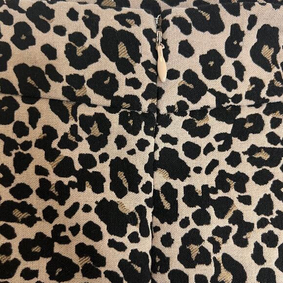 LOFT Plus Womens Mini Skirt Size 24 Tan Black Leopard Print Animal Stretch - Picture 4 of 7
